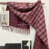 Wholesale of new cross-border export ready-made scarves with double-sided checkered and retro square patterns. Supply chain through e-commerce streaming Application Scenario